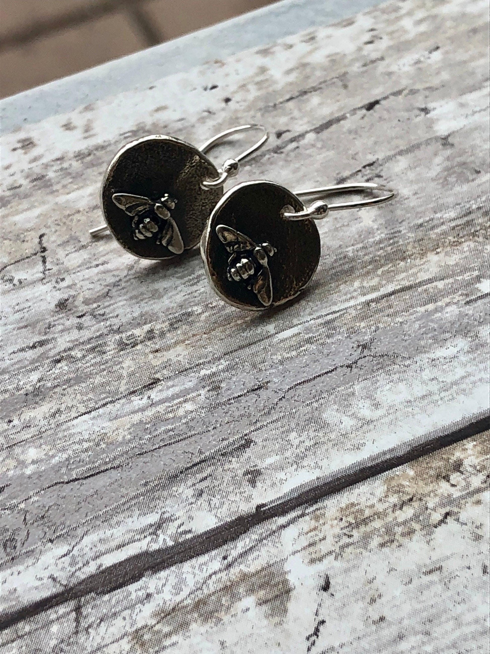 Bee&#39;s Knees Earring in Solid Sterling Silver by iNk Jewelry