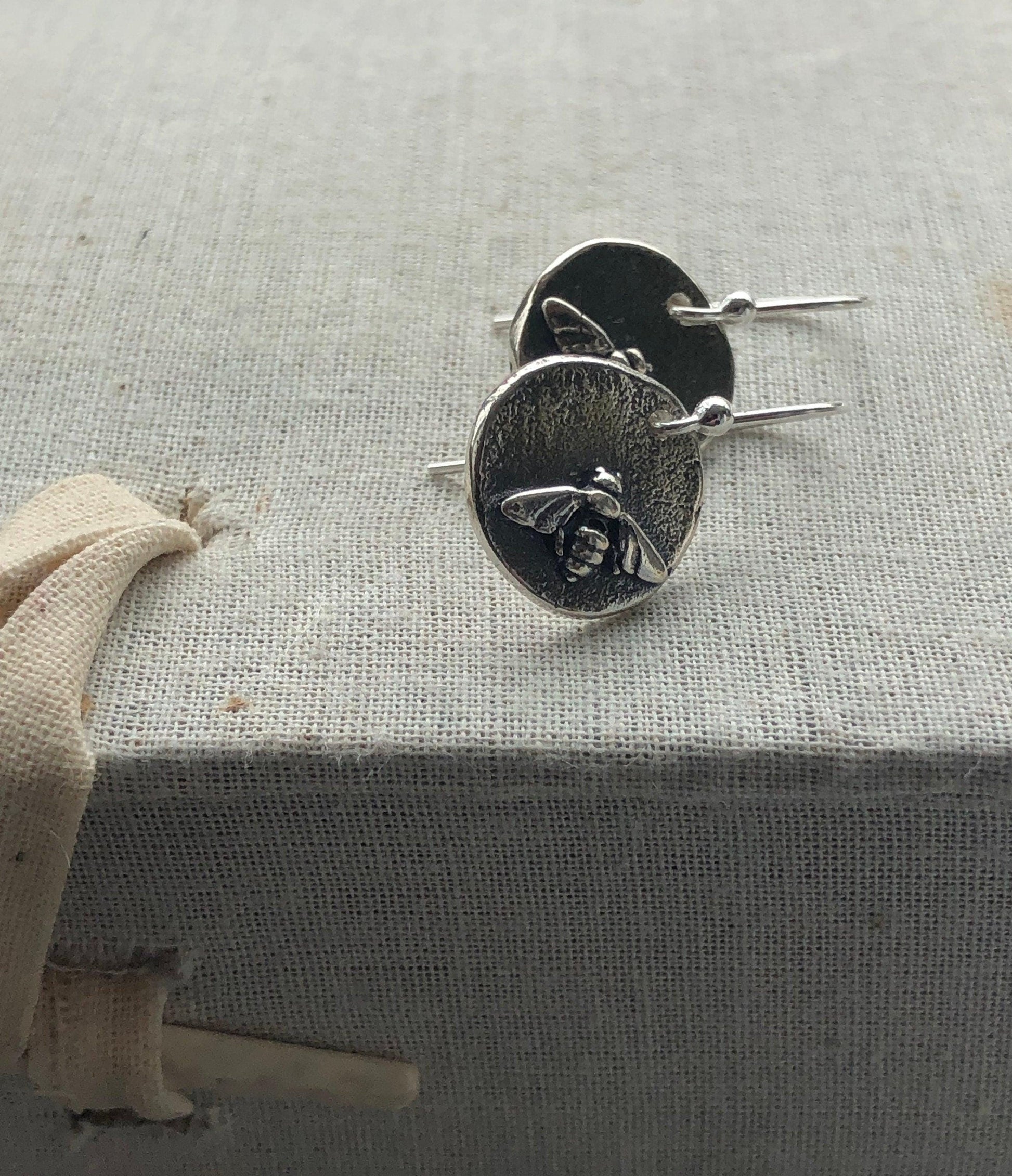 Bee&#39;s Knees Earring in Solid Sterling Silver by iNk Jewelry